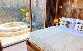 The Toya Bali - Private Room & Jacuzzi